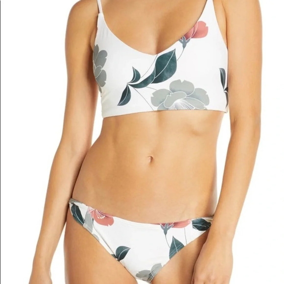 O’Neill Trinity Twist Detail Bikini Bottoms NWT XL - Picture 5 of 12